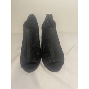 Dressbarn Carissa Sz 8M Black Sexy Lace Peep Open Toe Zip-UP High Heels